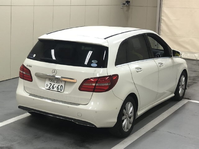 MERCEDES-BENZ B-CLASS