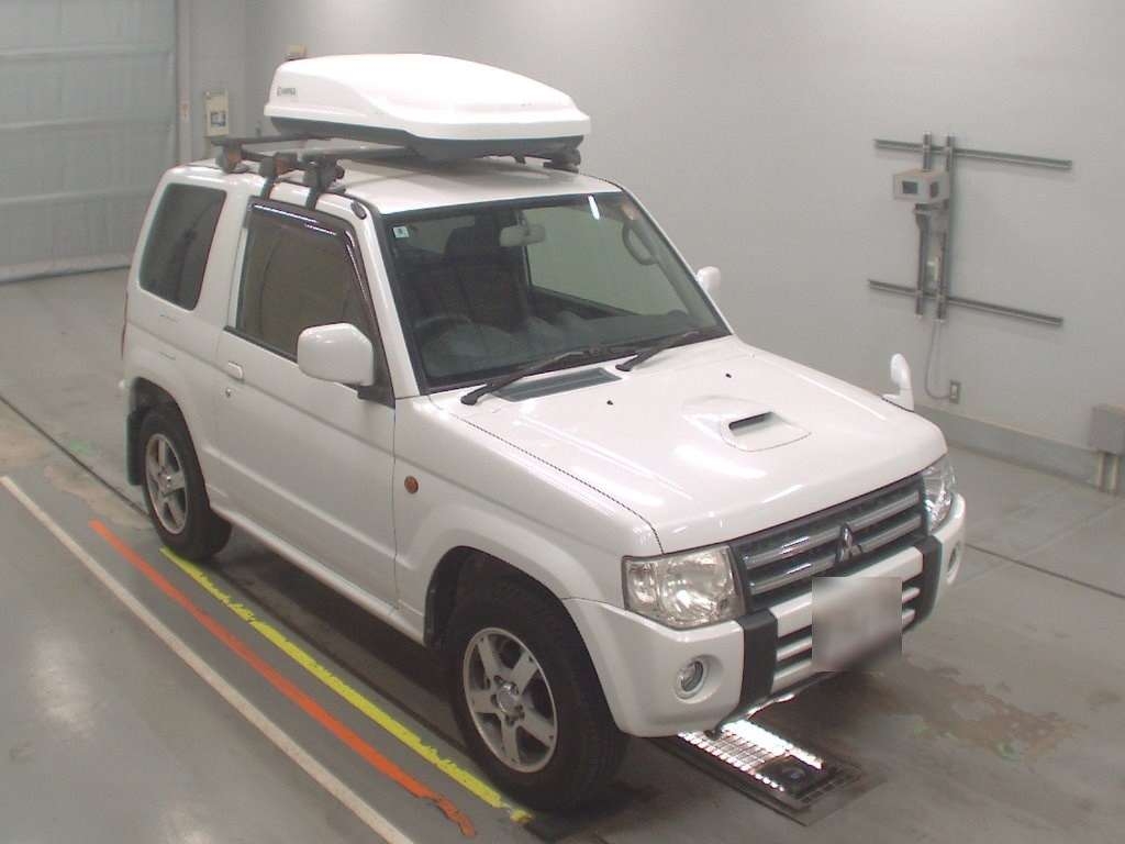 MITSUBISHI PAJERO MINI