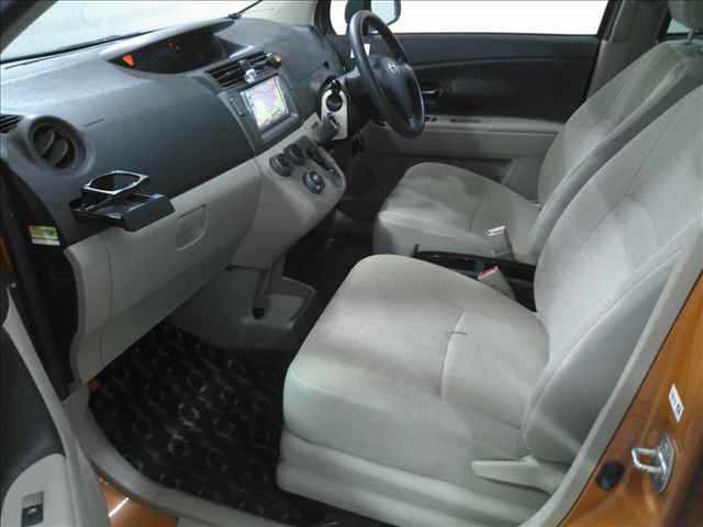 TOYOTA PASSO SETTE