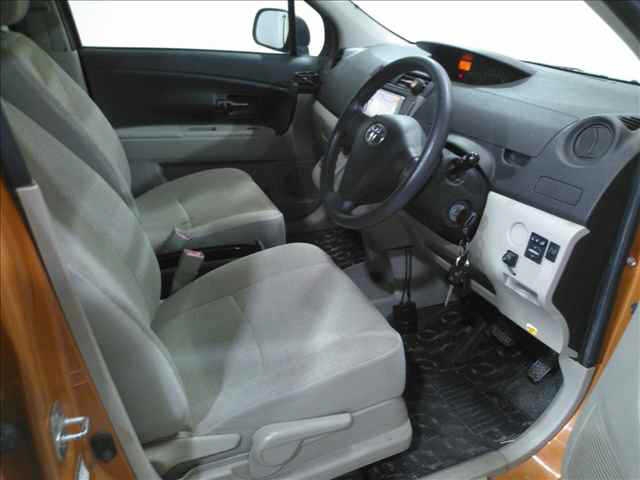 TOYOTA PASSO SETTE