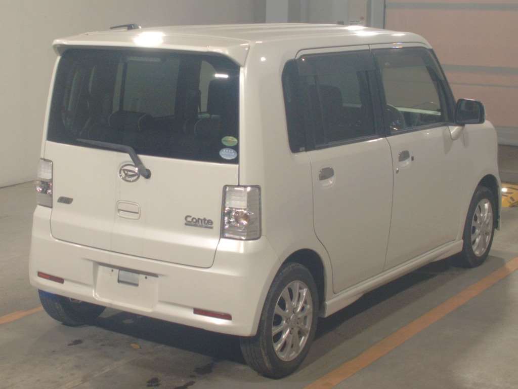 DAIHATSU MOVE CONTE