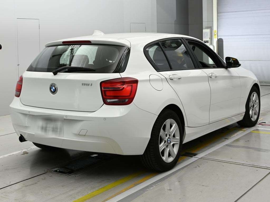 BMW 1-SERIES