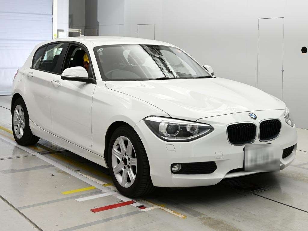 BMW 1-SERIES