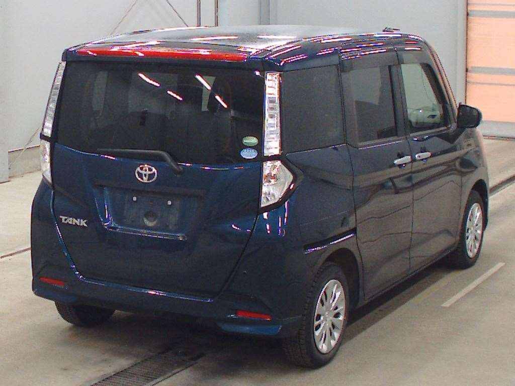 TOYOTA TANK
