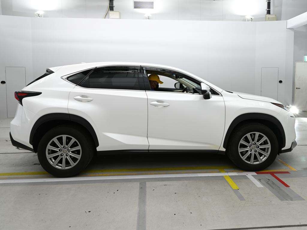 LEXUS NX200T