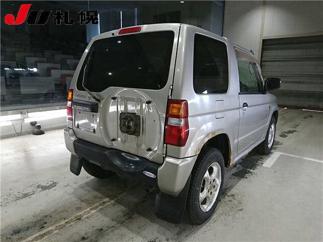 MITSUBISHI PAJERO MINI