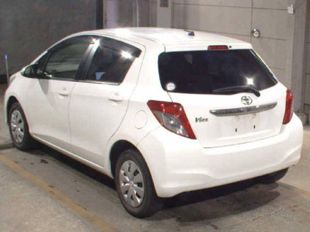 TOYOTA VITZ