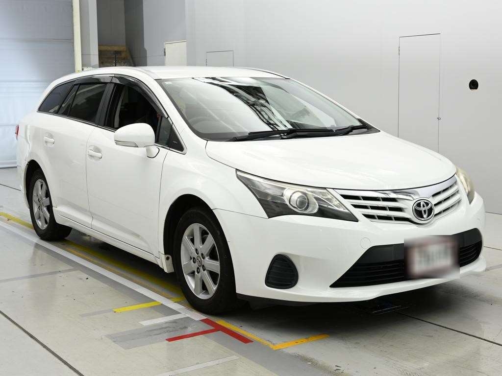 TOYOTA AVENSIS