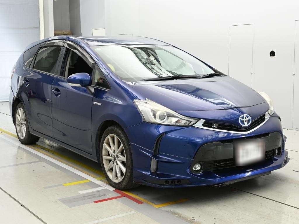 TOYOTA PRIUS ALPHA