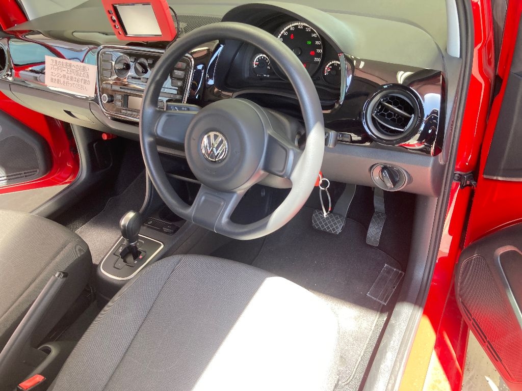 VOLKSWAGEN UP!