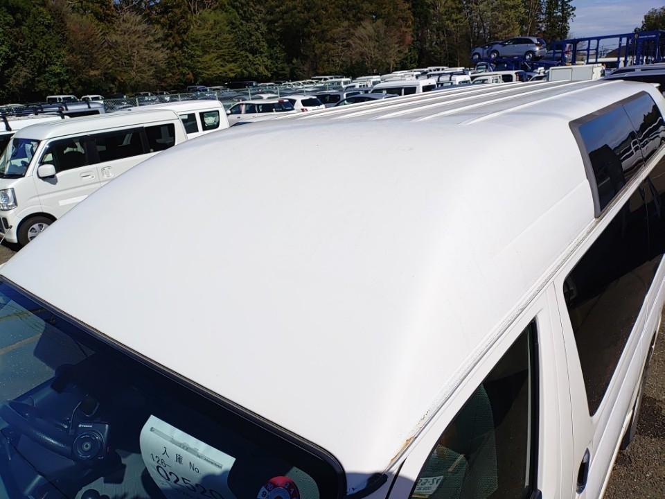 TOYOTA REGIUS ACE