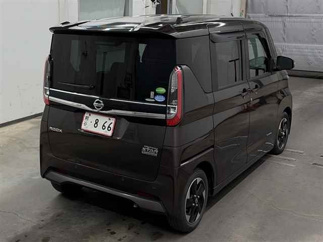 NISSAN ROOX