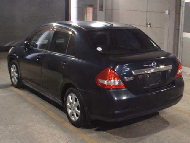 NISSAN TIIDA LATIO