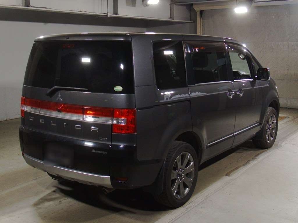 MITSUBISHI DELICA D:5