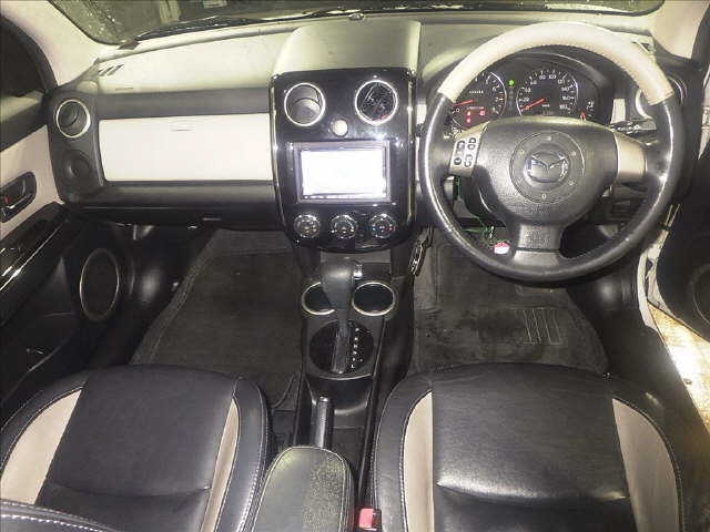MAZDA VERISA