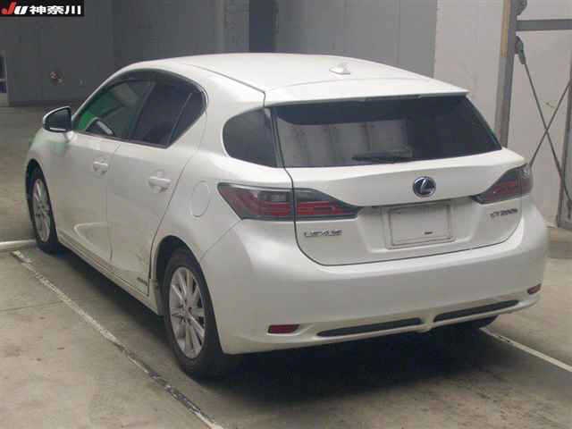 LEXUS CT200H
