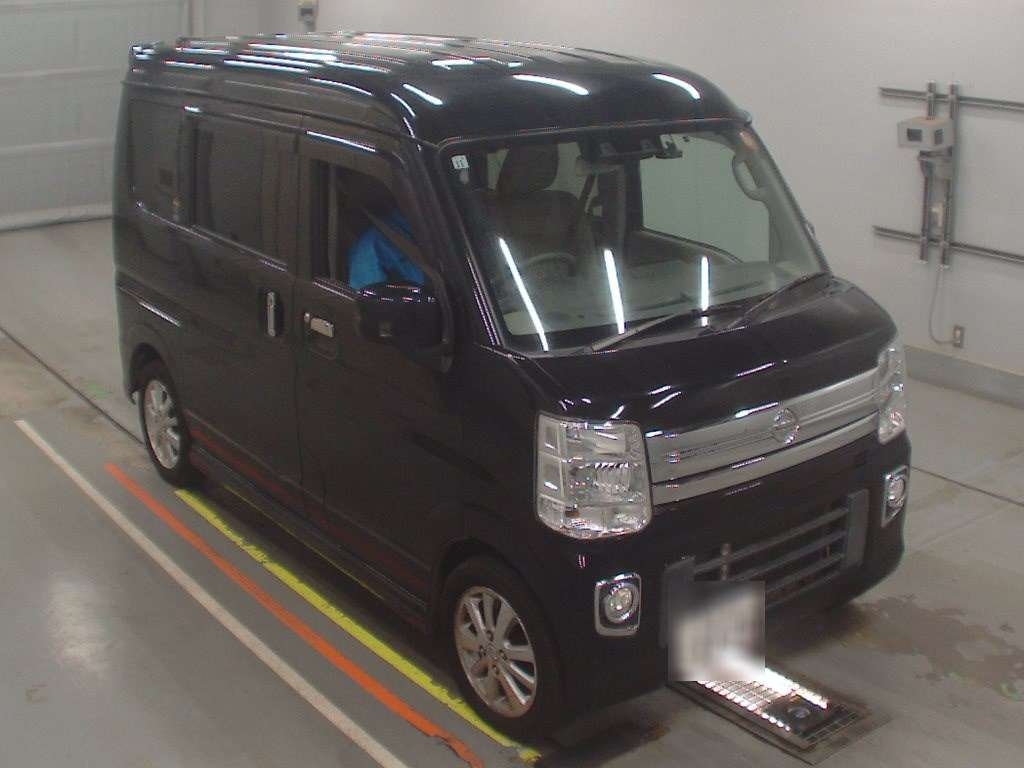 NISSAN NV100 CLIPPER