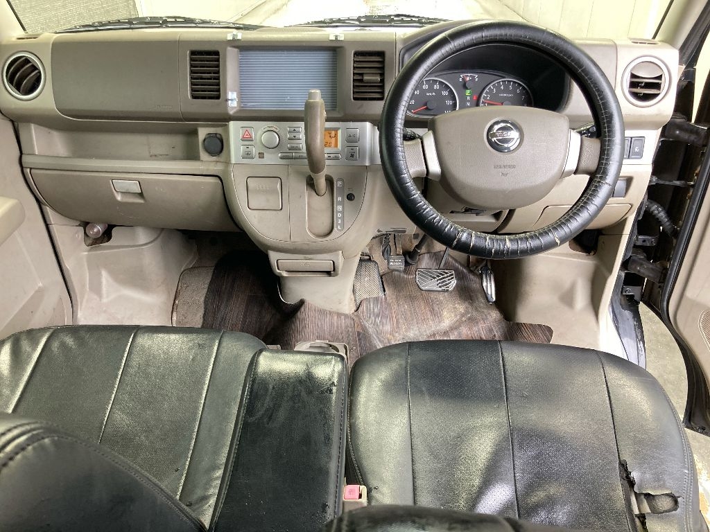 NISSAN NV100 CLIPPER