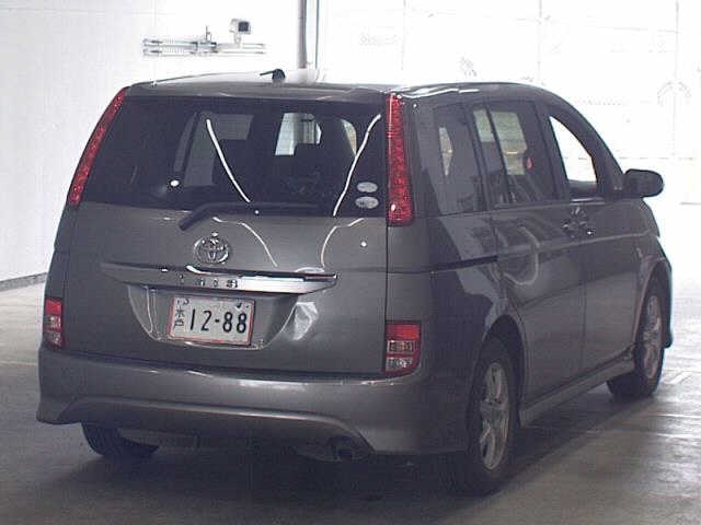 TOYOTA ISIS