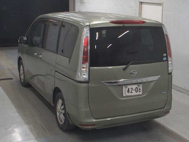 NISSAN SERENA