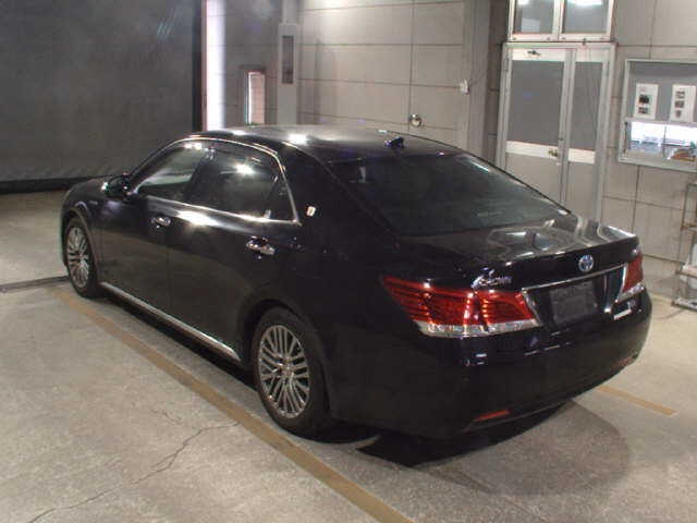 TOYOTA CROWN MAJESTA