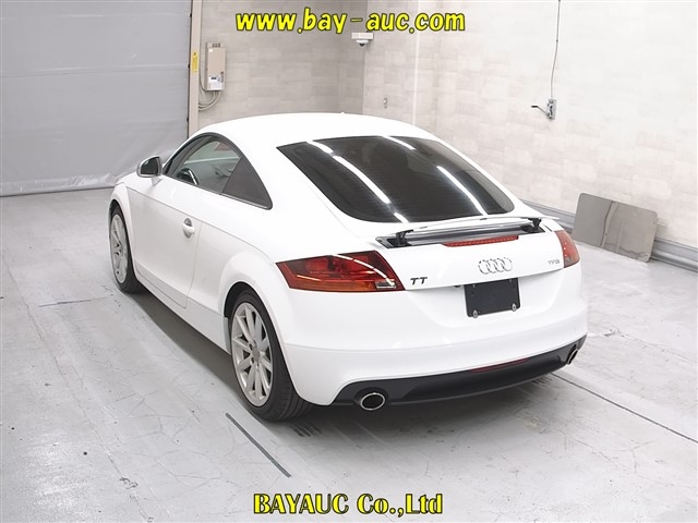AUDI TT