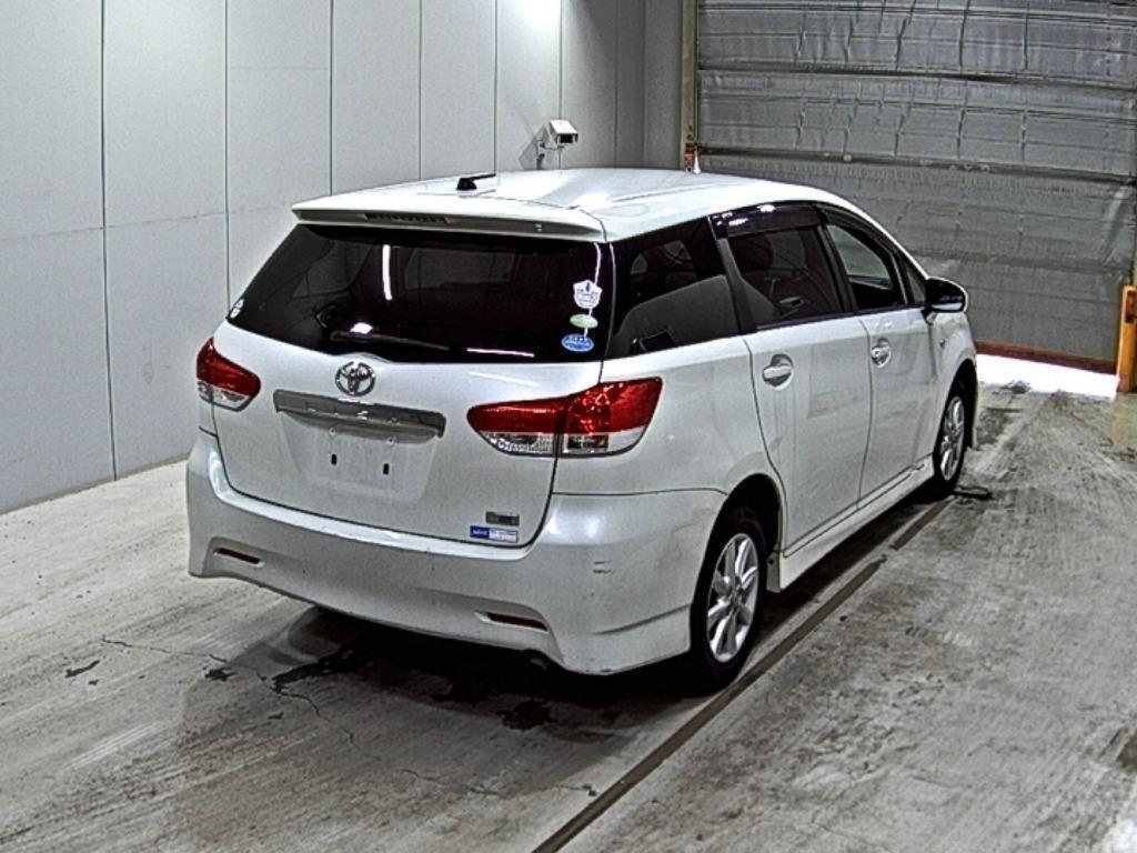 TOYOTA WISH