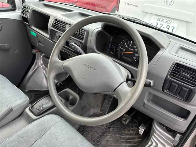 NISSAN CLIPPER