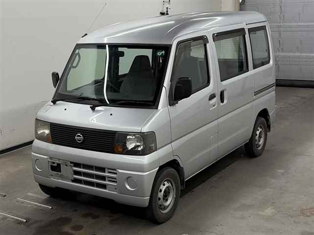 NISSAN CLIPPER