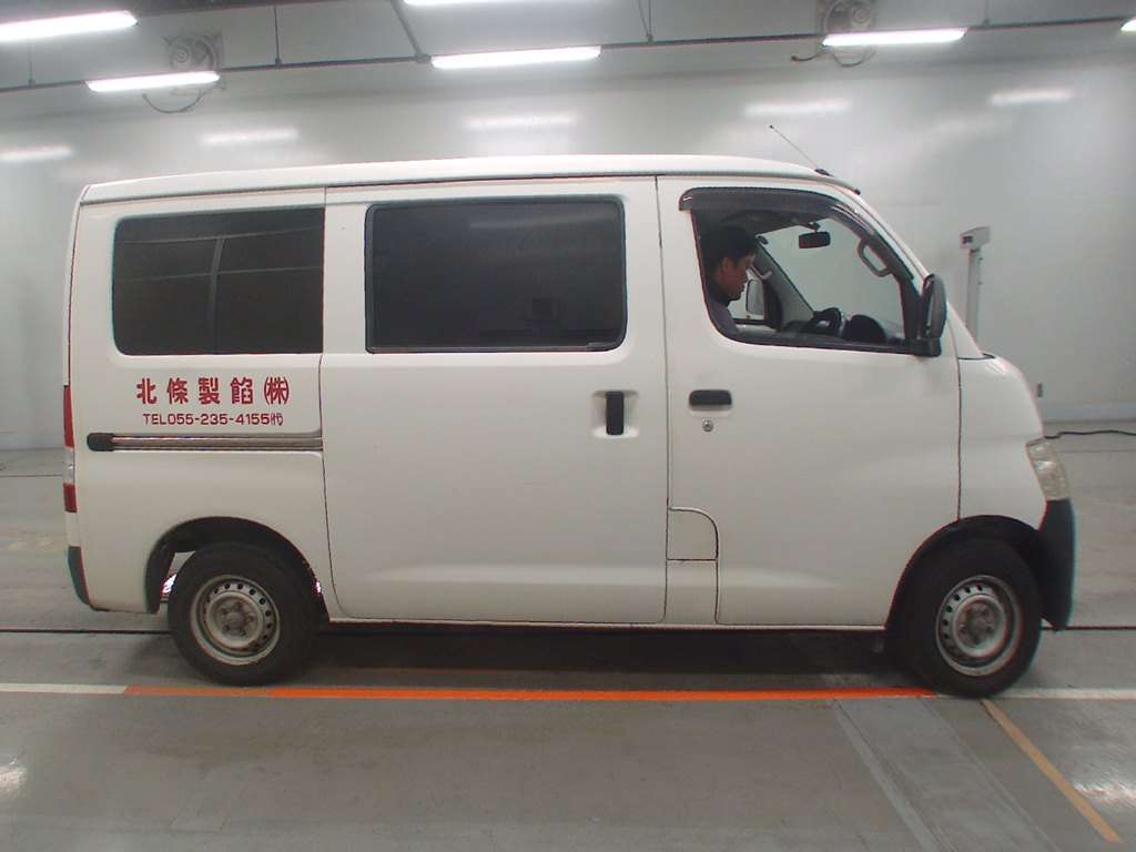 TOYOTA LITE ACE