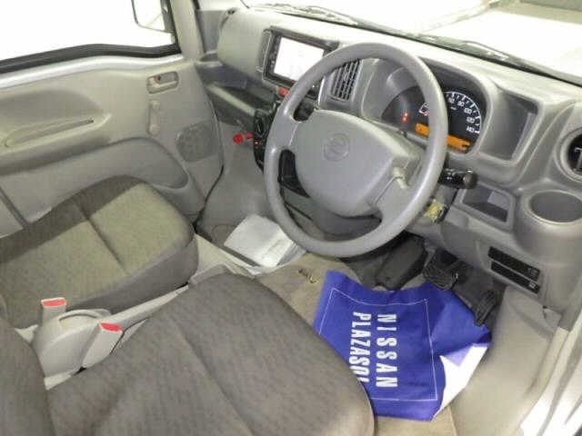 NISSAN NV100 CLIPPER