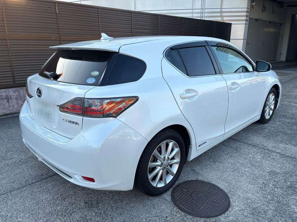 LEXUS CT200H