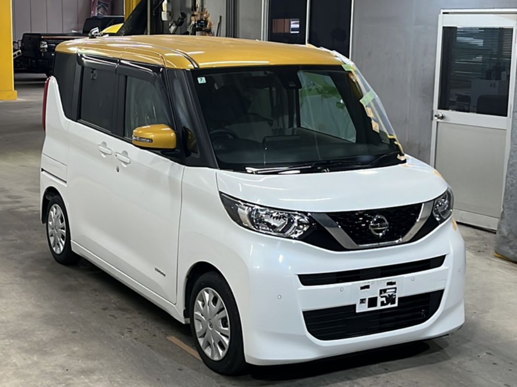 NISSAN ROOX