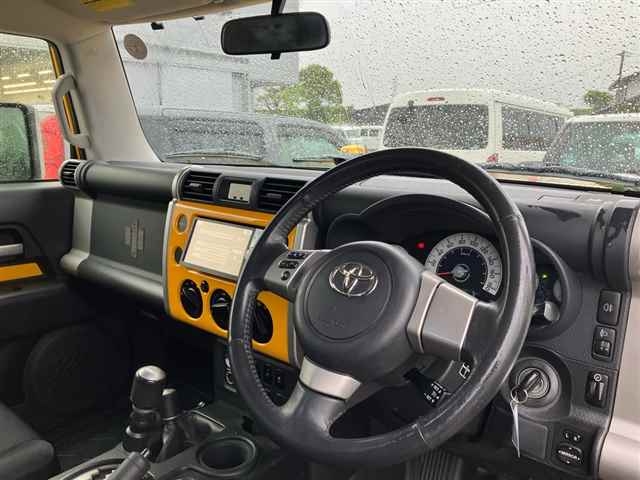 TOYOTA FJ CRUISER