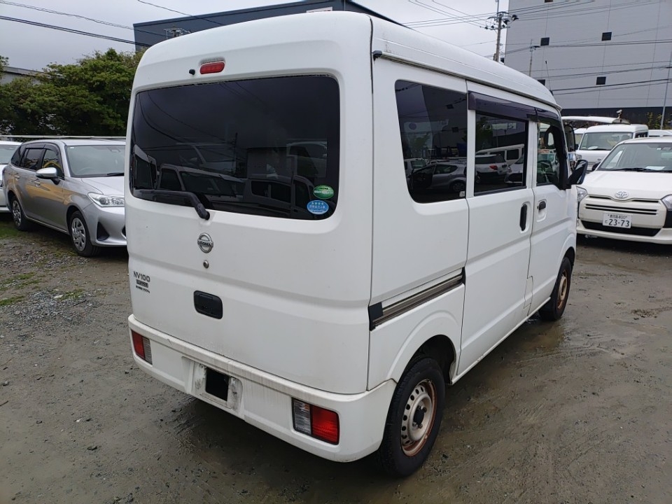 NISSAN NV100 CLIPPER