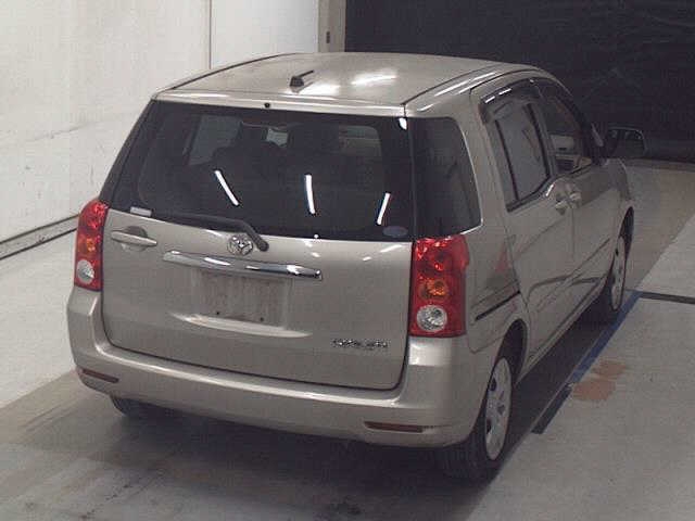 TOYOTA RAUM