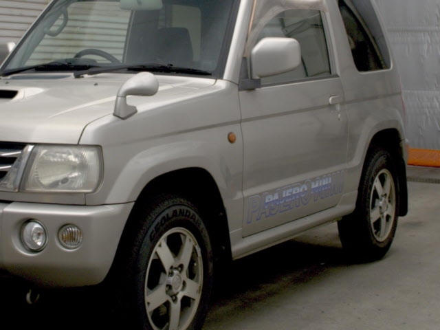 MITSUBISHI PAJERO MINI