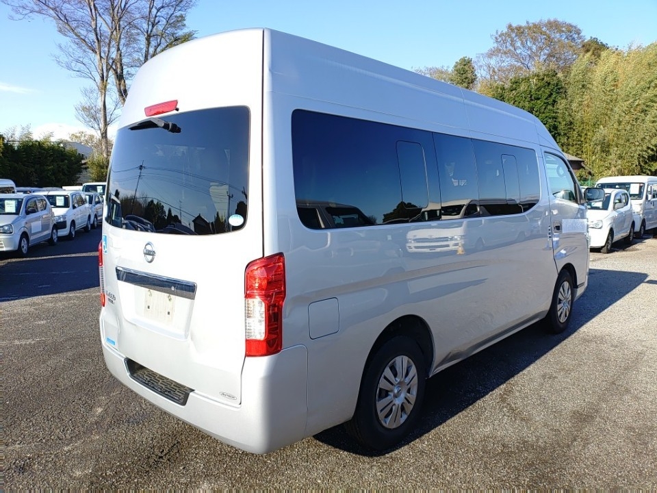 NISSAN NV350 CARAVAN