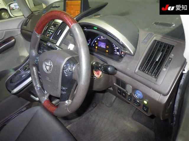 TOYOTA SAI