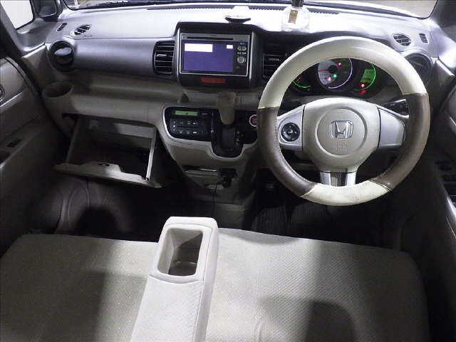 HONDA N-BOX+
