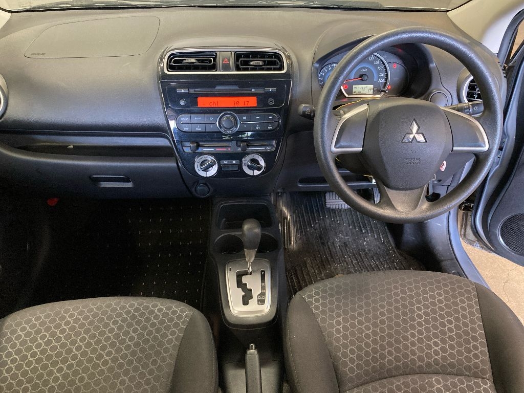 MITSUBISHI MIRAGE