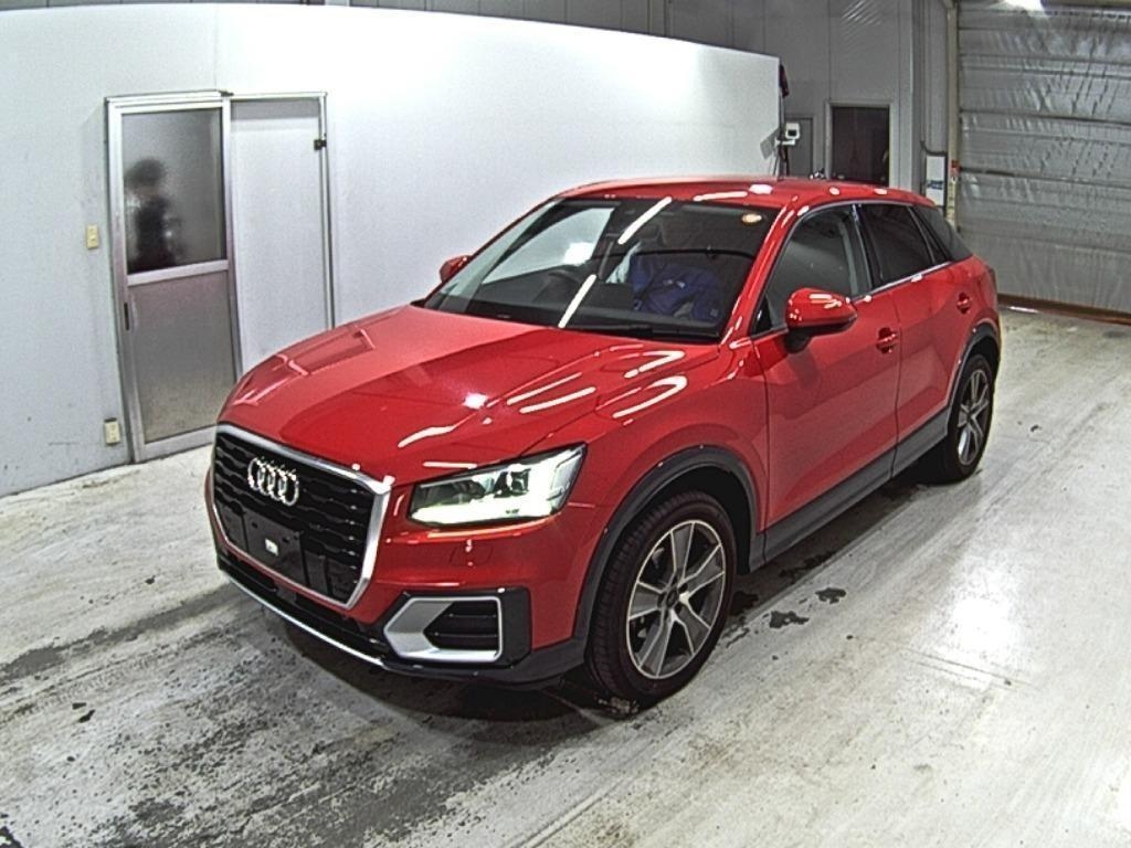 AUDI Q2