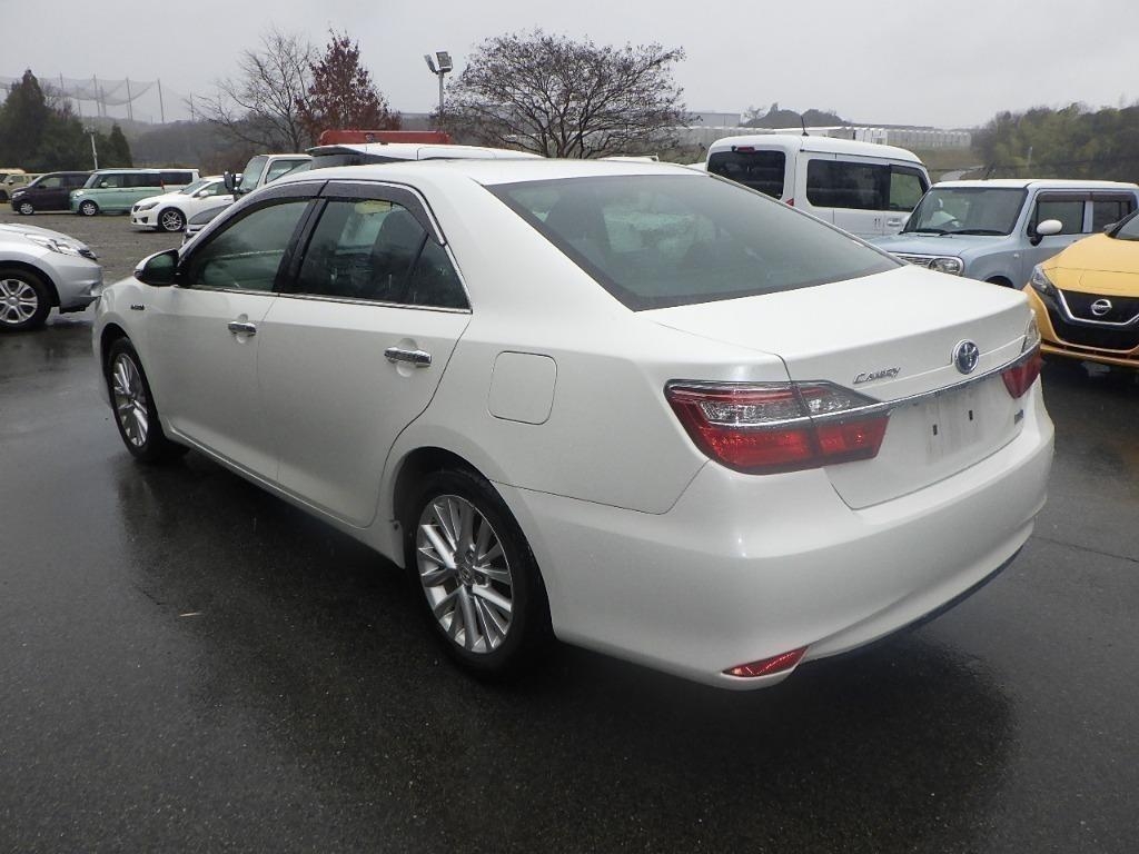 TOYOTA CAMRY