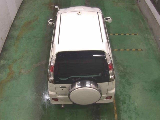 DAIHATSU TERIOS KID