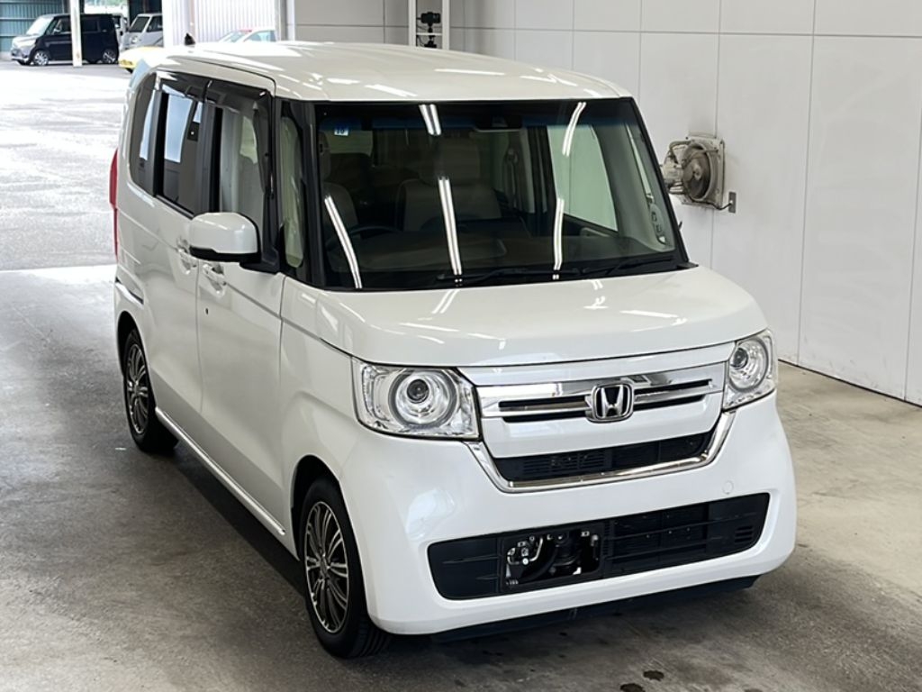 HONDA N-BOX
