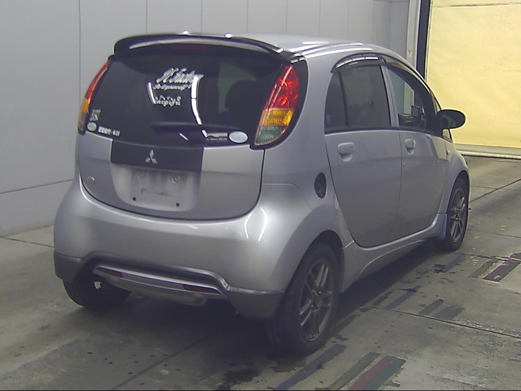 MITSUBISHI I