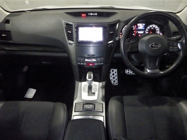 SUBARU LEGACY B4