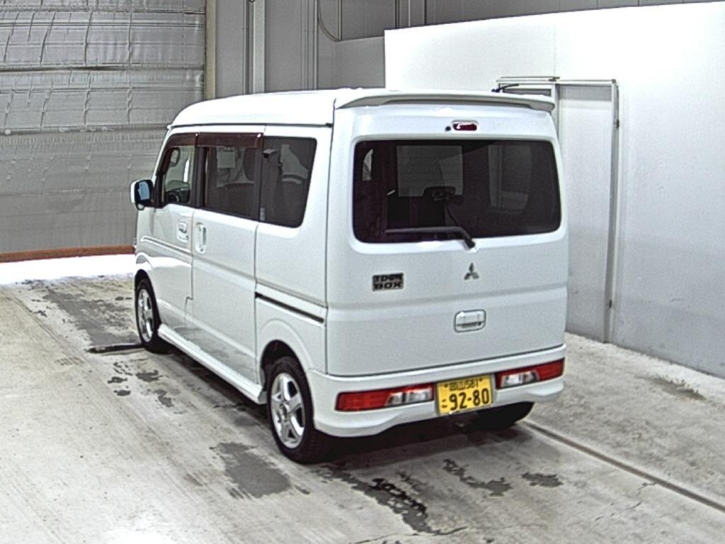 MITSUBISHI TOWN BOX