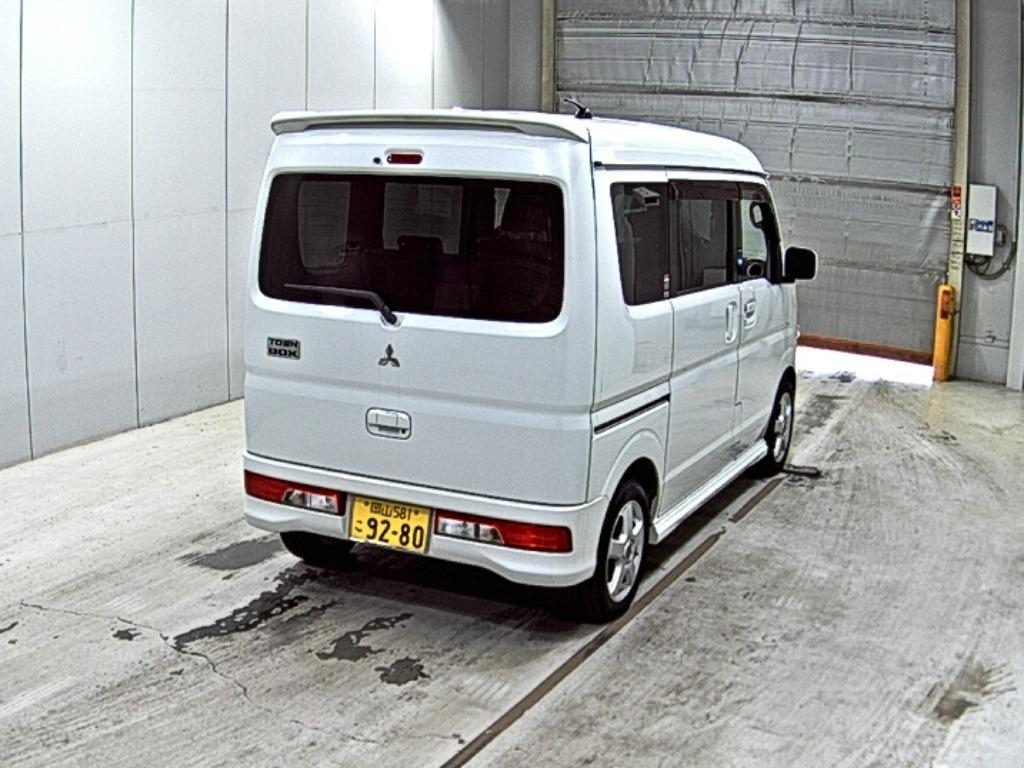 MITSUBISHI TOWN BOX