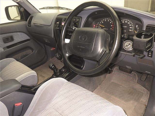TOYOTA HILUX SURF